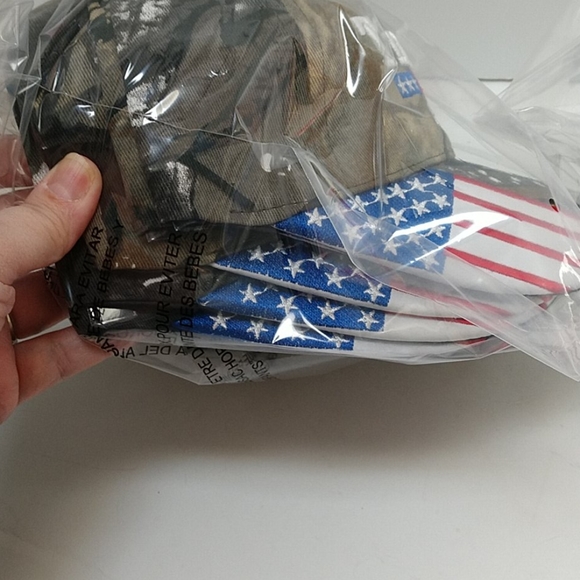 New Trump 2020 Army green Camouflage Hat - Picture 4 of 4